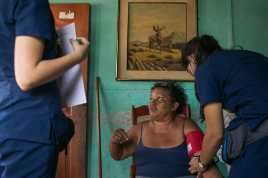 Jornada de Salud Integral en la comunidad de Villa Gloria