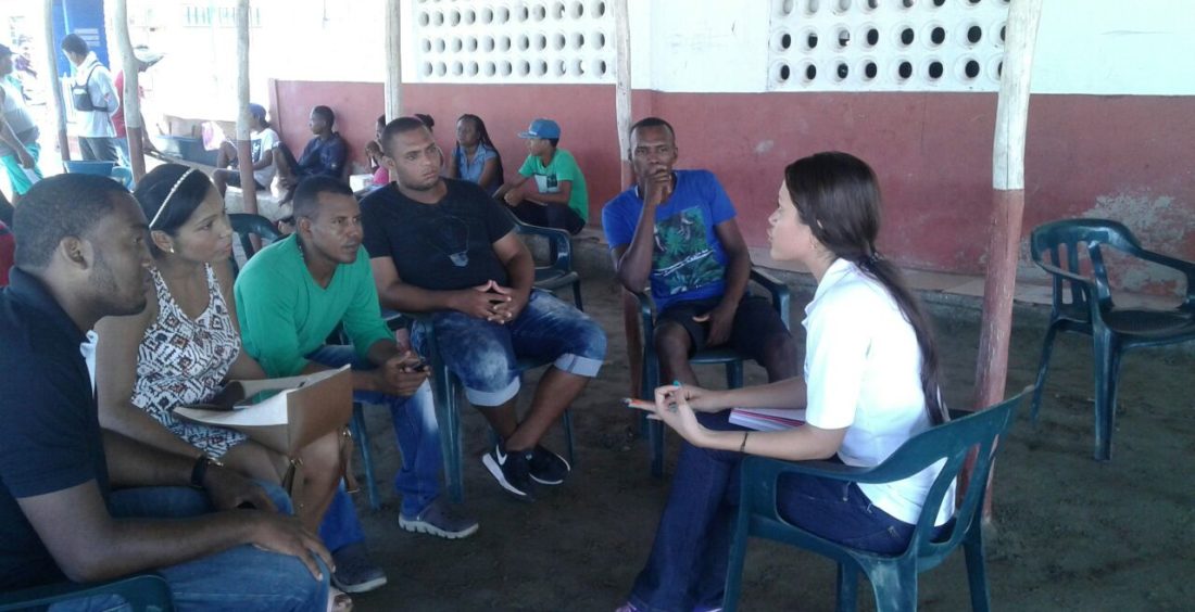 Recepción de hojas de vida y taller cómo presentar correctamente entrevistas de trabajo – Villa Gloria.